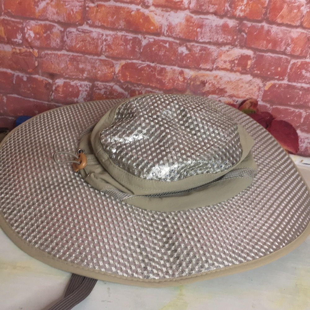 Khaki Wide Brimmed  Reflective Sunhat - Picture 8 of 9